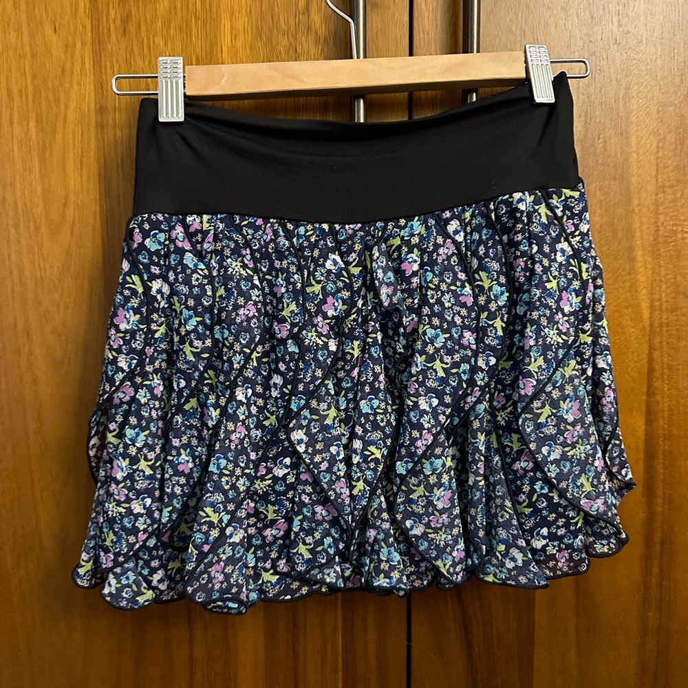 NWT Aqua by Bloomingdale’s Floral Flowy Skirt